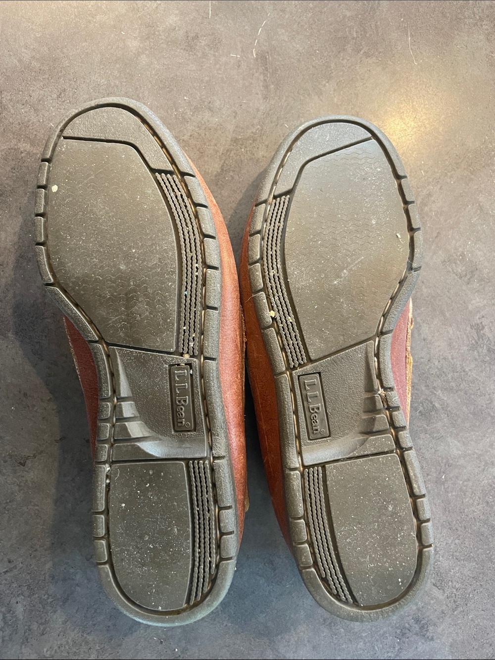 L.L. Bean Women's Chestnut Brown Leather Boat Shoes with Tan Laces - Picture 4 of 6